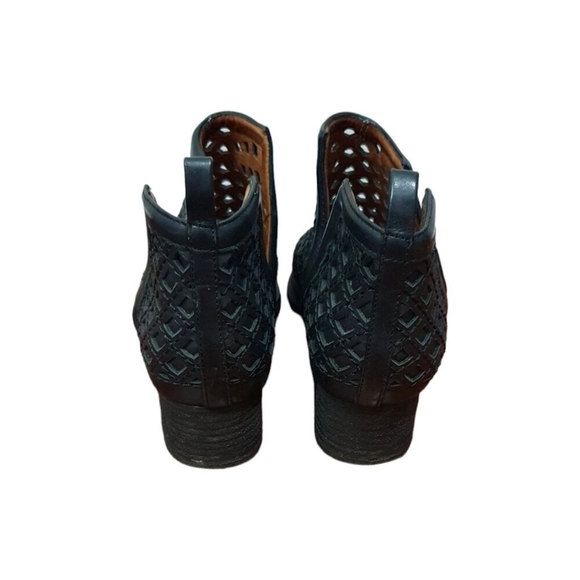 JEFFREY CAMPBELL Taggart Black Leather Ankle Bootie Boots Cut Outs Sz 6 EUC - Picture 5 of 7